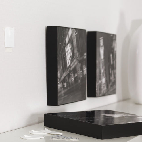 Agatatoare pentru tablou canvas cu adeziv fara gauri in perete